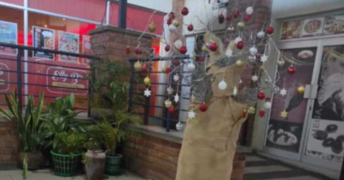 Christmas, festive, mall, budget, decor, Malawi, shopping, shoppers, economy Christmas, festive, mall, budget, decor, Malawi, shopping, shoppers, economy