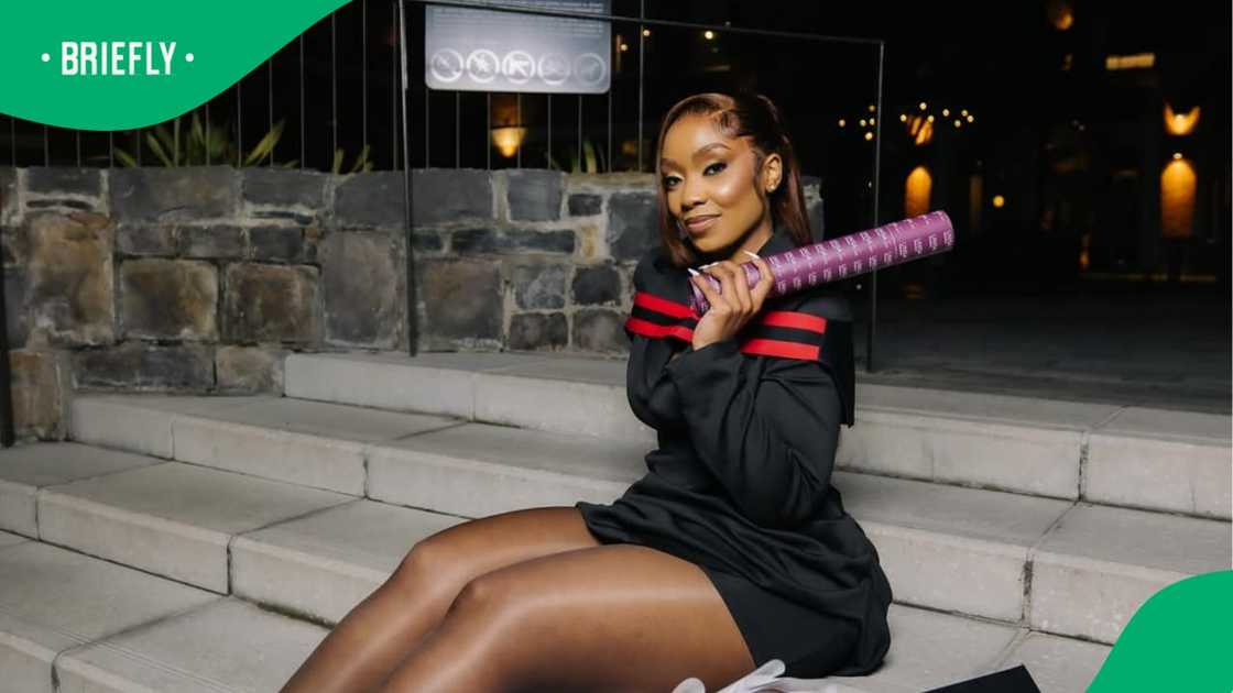 Vuyokazi Nciweni celebrates her UNISA graduation