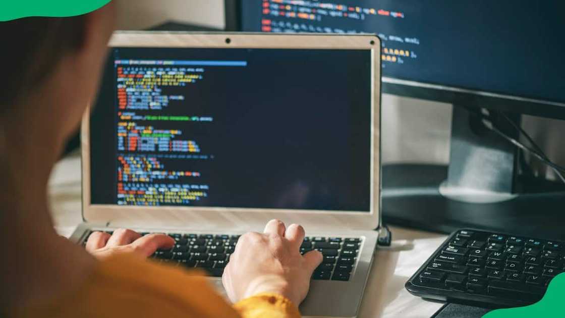 Software developer salary per month Software developer salary per month
