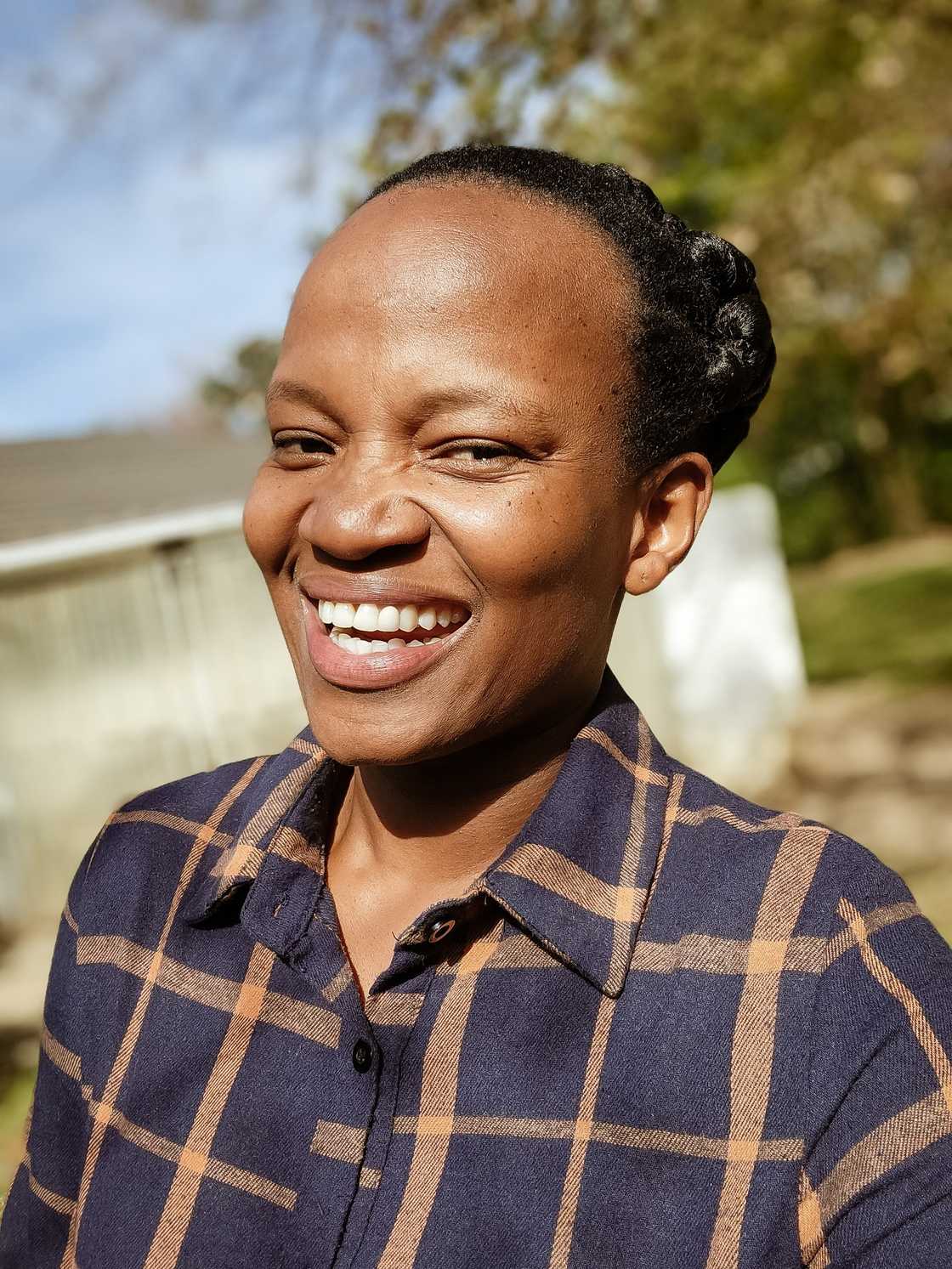 Her post led to others sharing similar experiences about their stints at international jobs