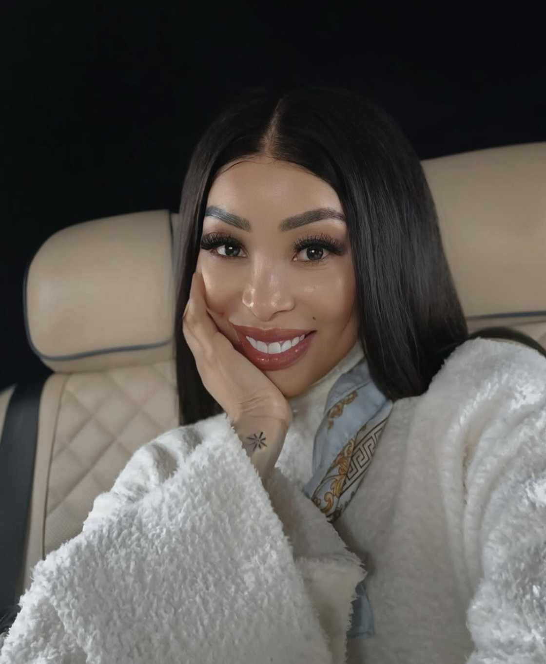 Fans raved over Khanyi Mbau's stunning new photo