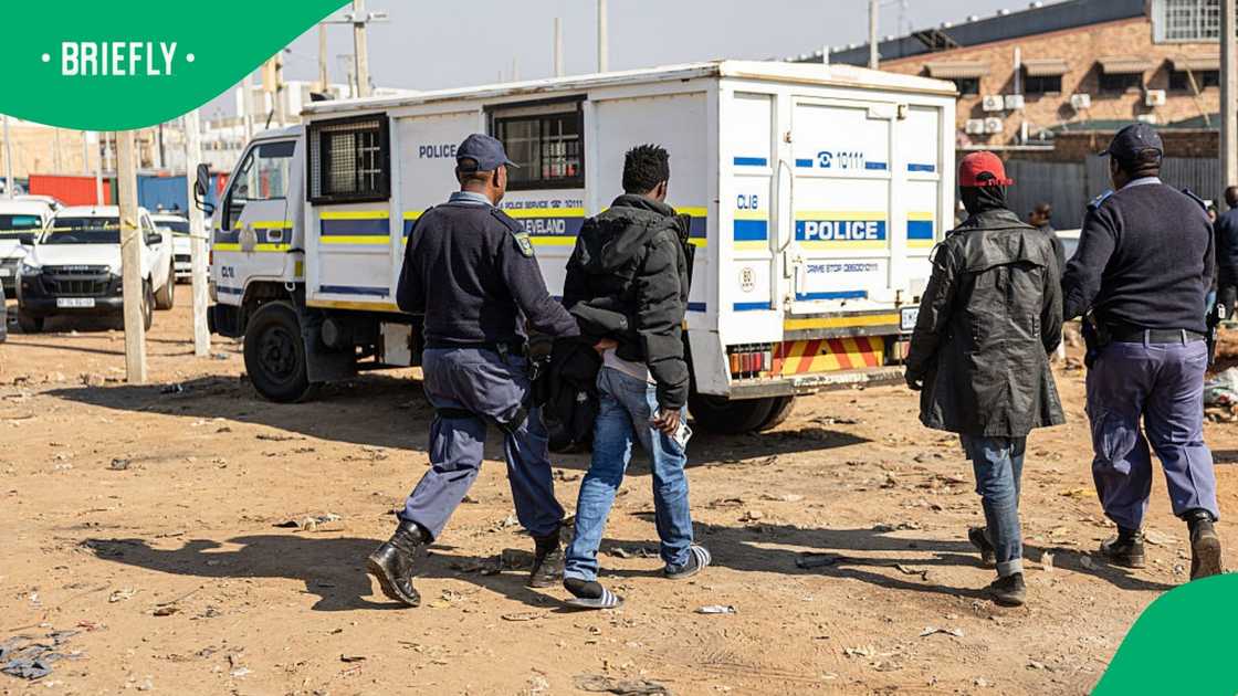 Illegal immigrants were arrested in Johannesburg for trying to flee a road block