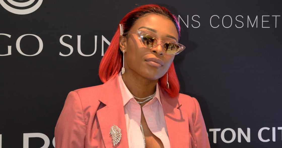 DJ Zinhle mocks her own cooking skills DJ Zinhle mocks her own cooking skills