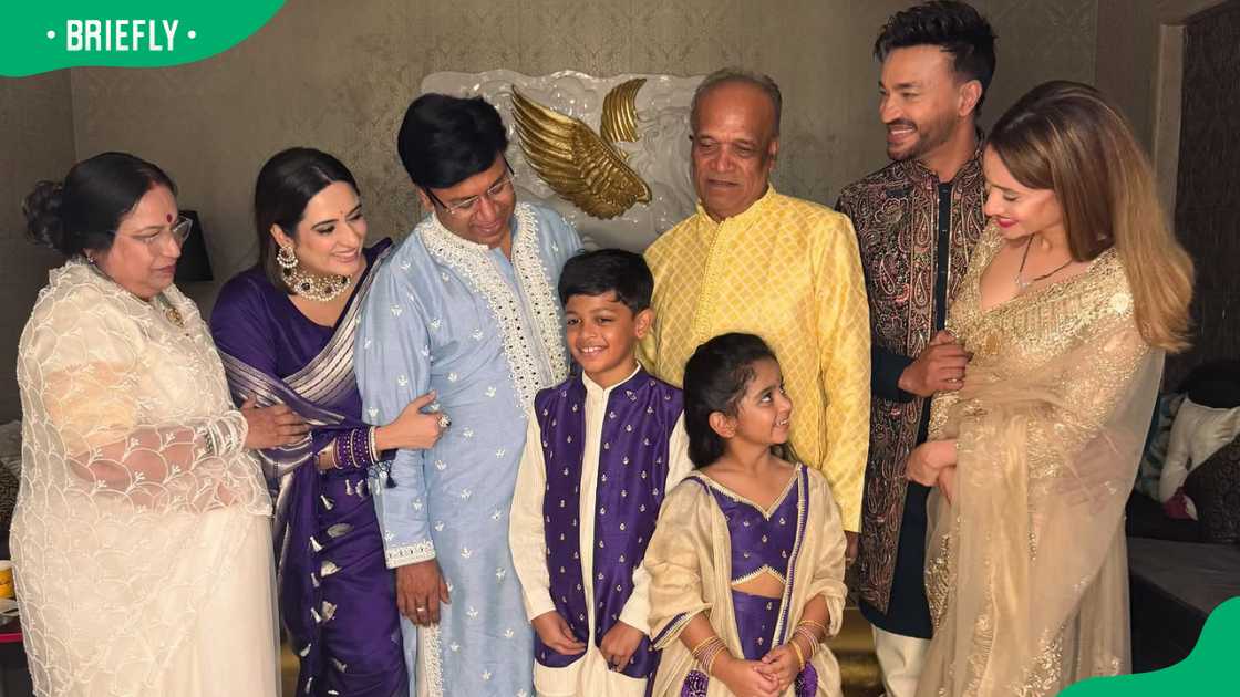 Vicky Jain's family members Vicky Jain's family members