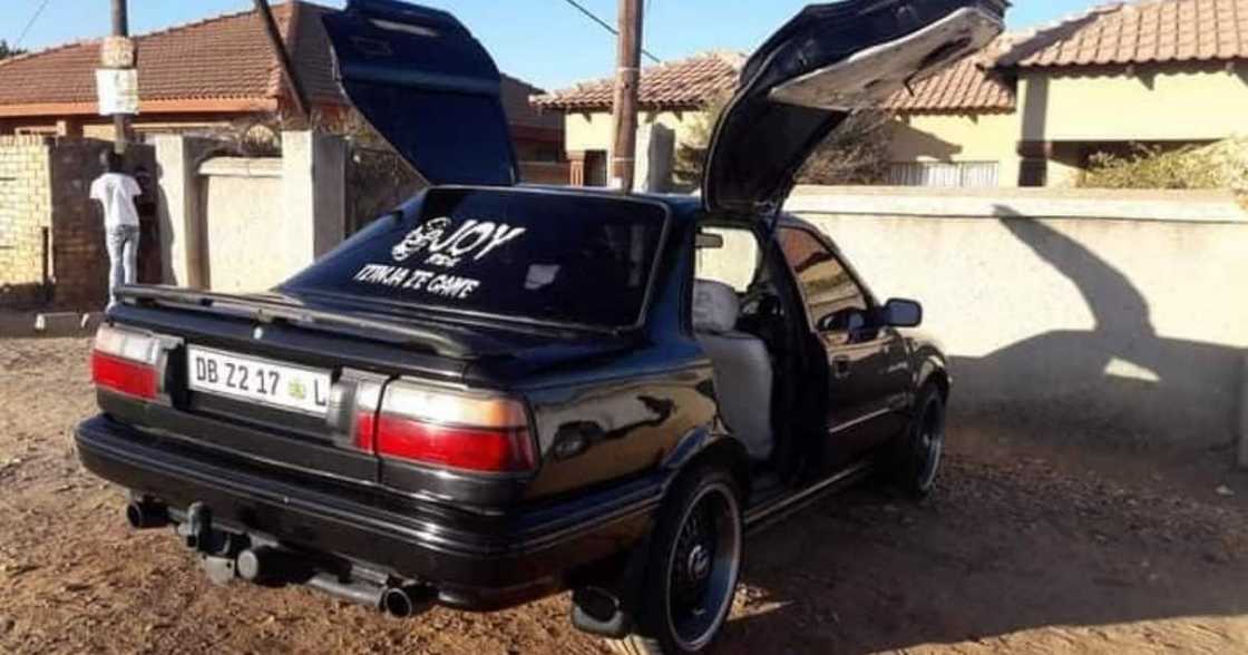 Lamborghini Corolla: Man Spends R100 000 to Pimp Old Toyota Lamborghini Corolla: Man Spends R100 000 to Pimp Old Toyota
