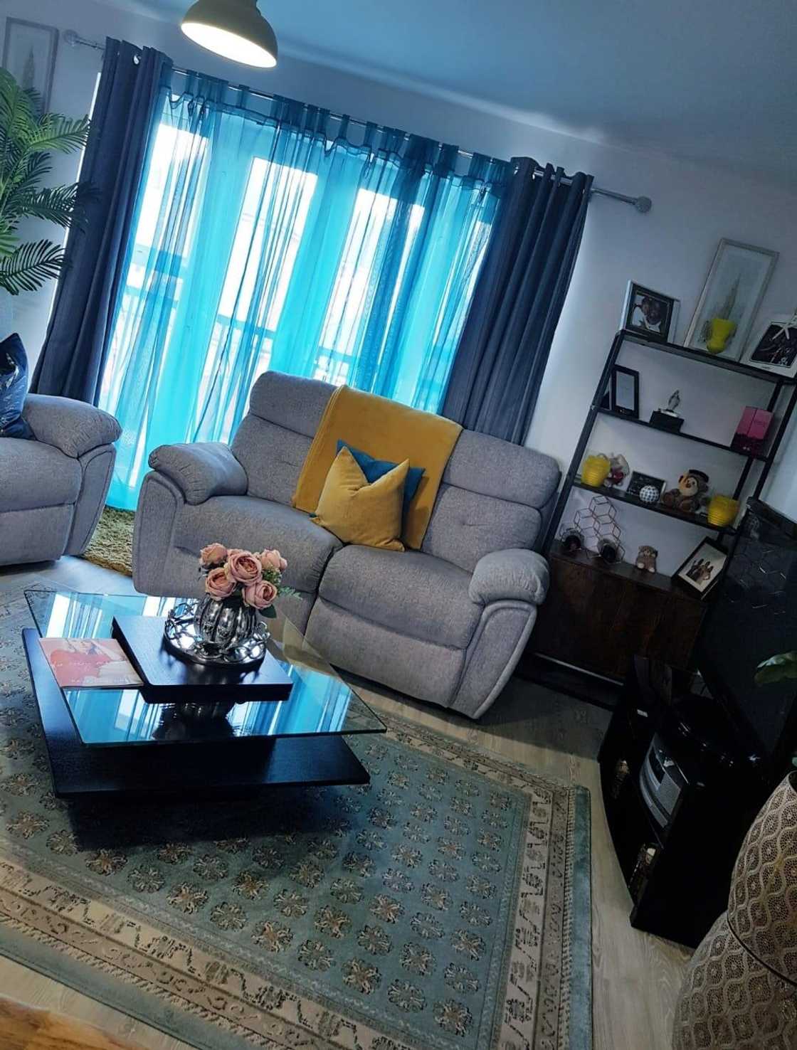 Woman Facebook shares blue, and grey themed home interior design, netizens show love