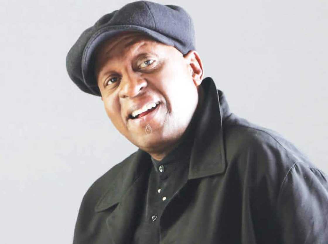 Tsepo Tshola's all songs Tsepo Tshola's all songs