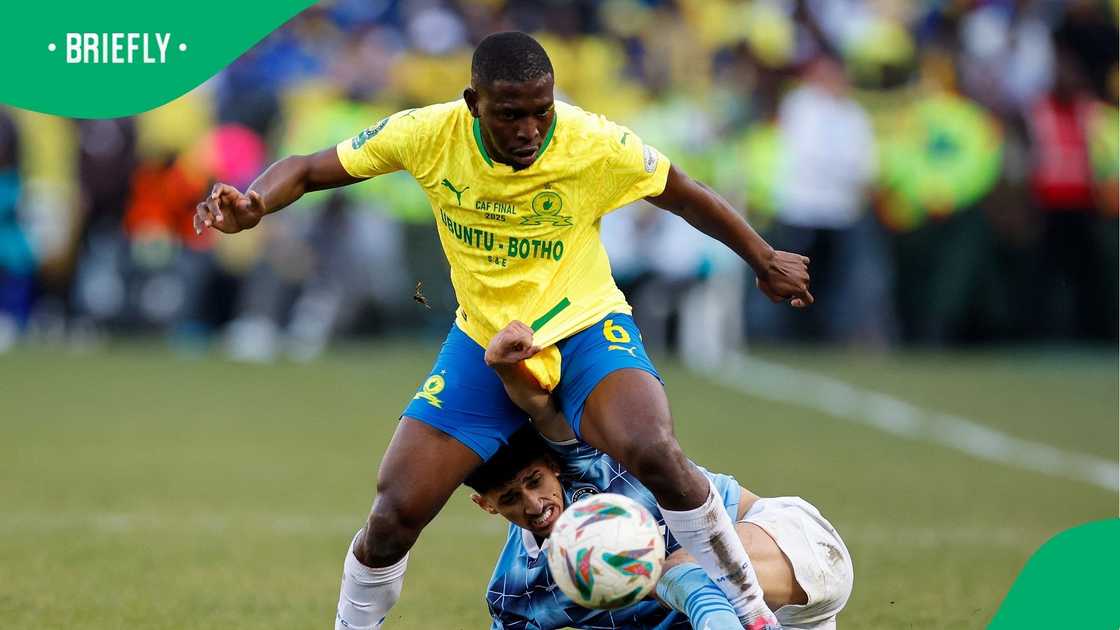 Aubrey Modiba, last season, lost his place in the starting team to the Zimbabwean, Divine Lunga, and will be hoping to regain it this coming season