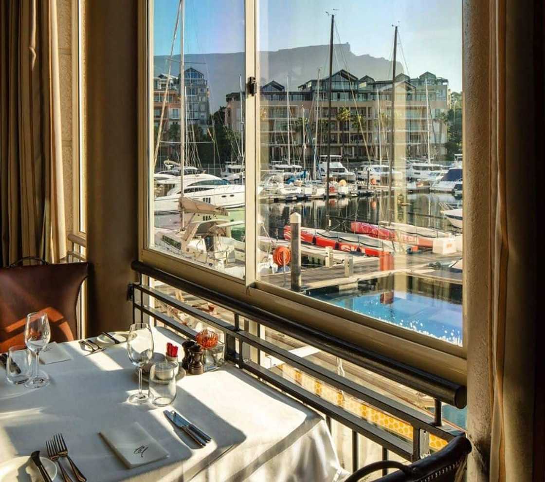 Top 15 luxury hotels Top 15 luxury hotels