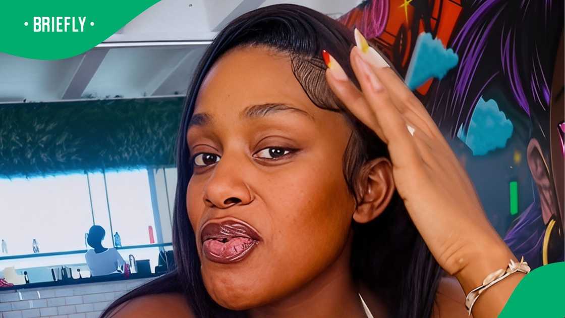 Woman does nose job in South Africa Woman does nose job in South Africa