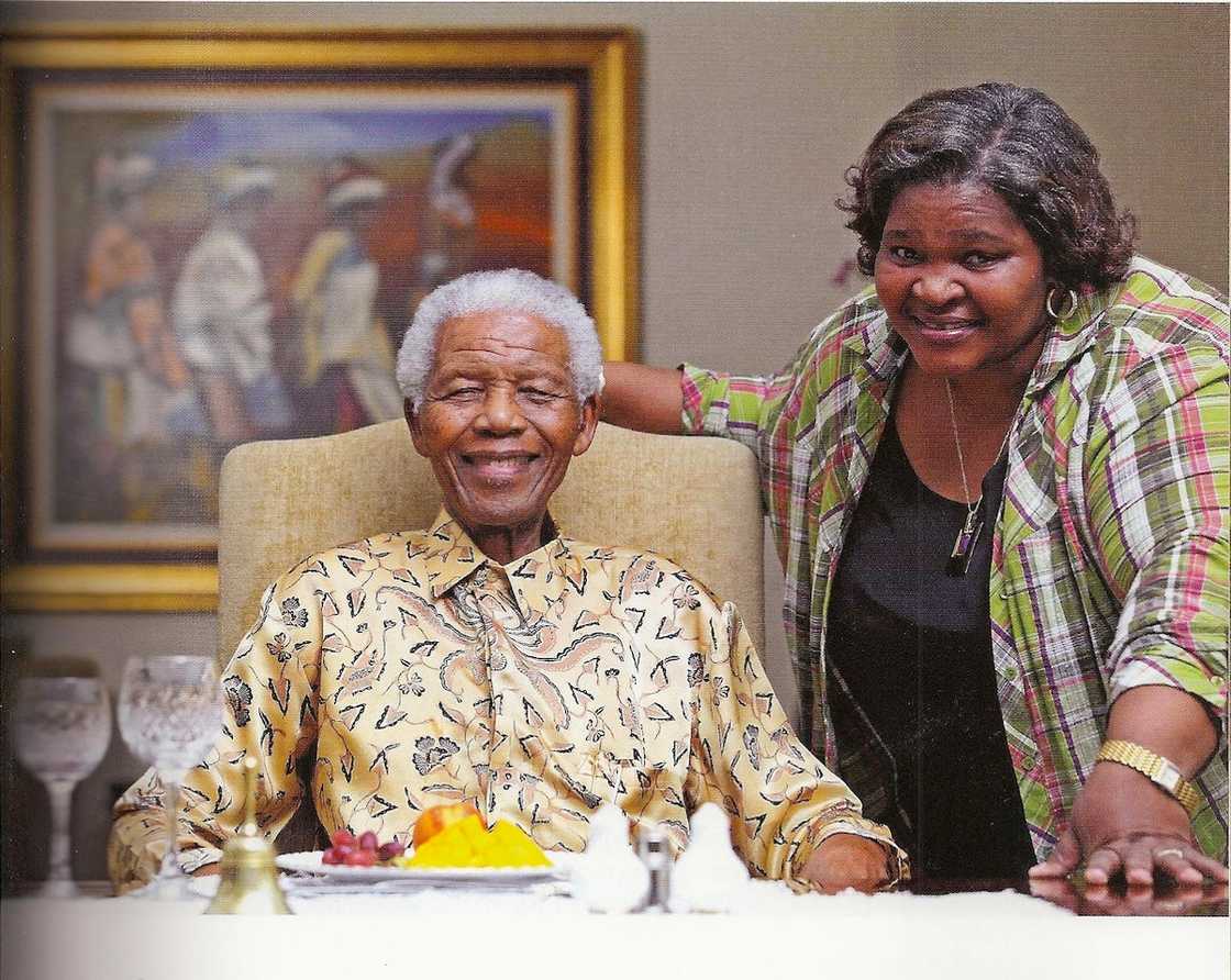 Nelson Mandela. Foto: Betumi Blog. Tradisionele krummelpap resep: stap-vir-stap gids en proses. Mikrogolf krummelpap. Tradisionele krummelpap. Krummelpap met mielies. Nelson Mandela. Foto: Betumi Blog. Tradisionele krummelpap resep: stap-vir-stap gids en proses. Mikrogolf krummelpap. Tradisionele krummelpap. Krummelpap met mielies.