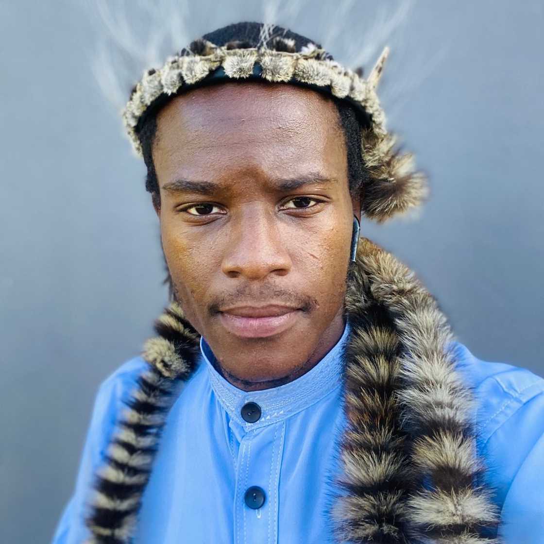 Social media users were keen to wait and order later, while others advised him to employ and train people Social media users were keen to wait and order later, while others advised him to employ and train people