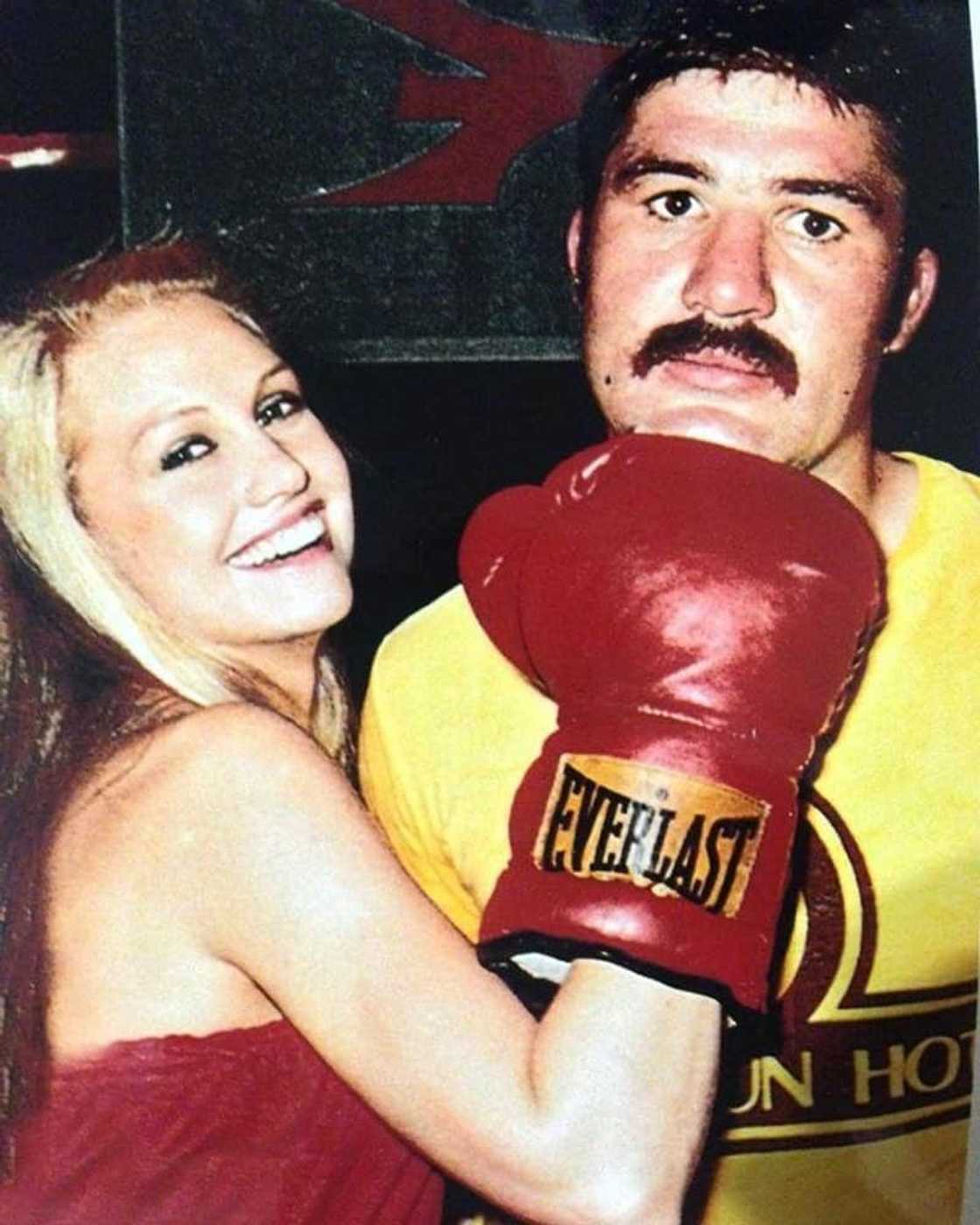 Gerrie Coetzee age, measurements, children, wife, martial arts, total fights, wins/loses, facts and where is he today Gerrie Coetzee age, measurements, children, wife, martial arts, total fights, wins/loses, facts and where is he today