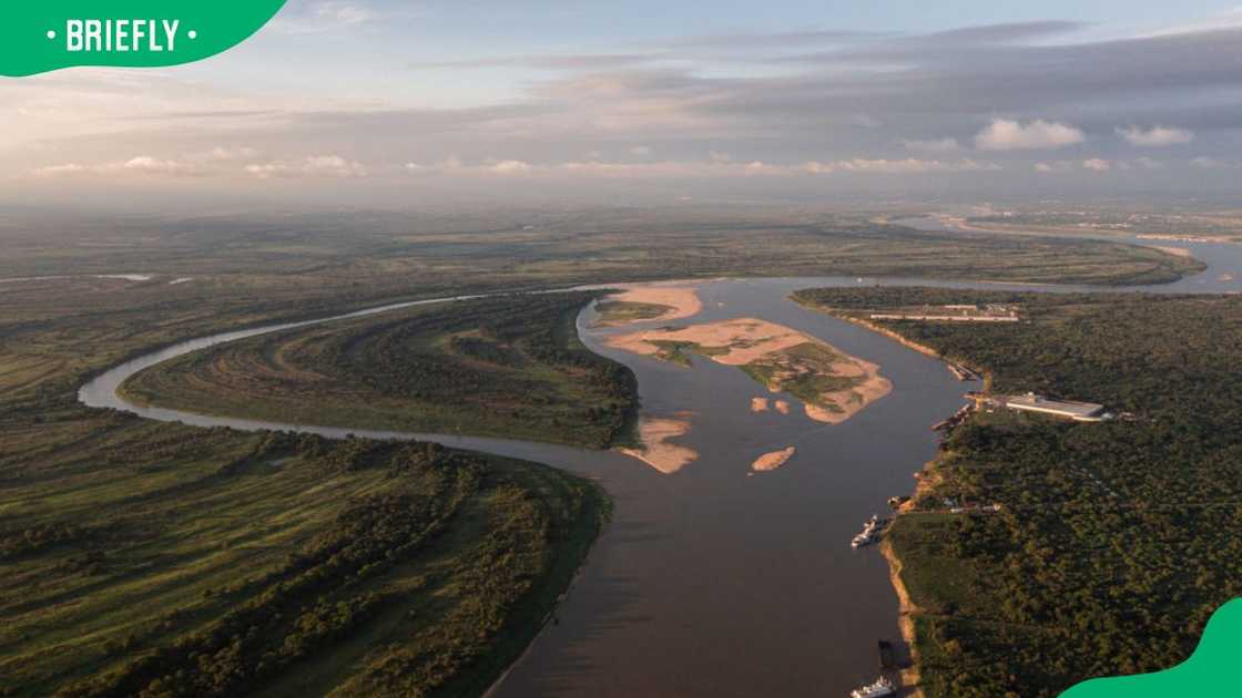 The Río de la Plata River The Río de la Plata River