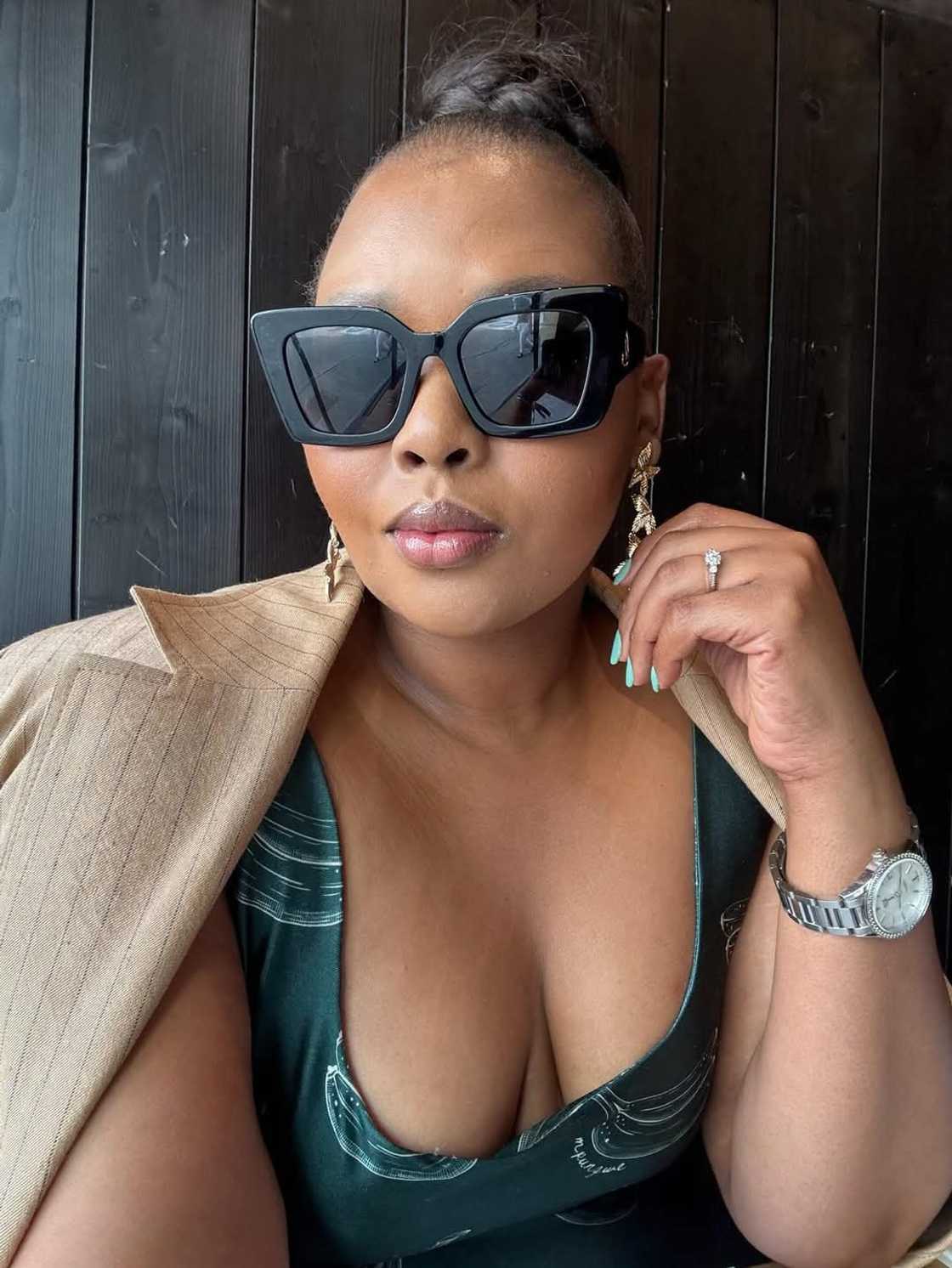 Anele was labelled a Mampara but SA was not having it.