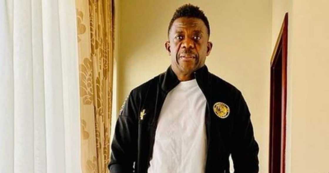Pastor Benjamin Dube, Covid jab, SA reacts Pastor Benjamin Dube, Covid jab, SA reacts