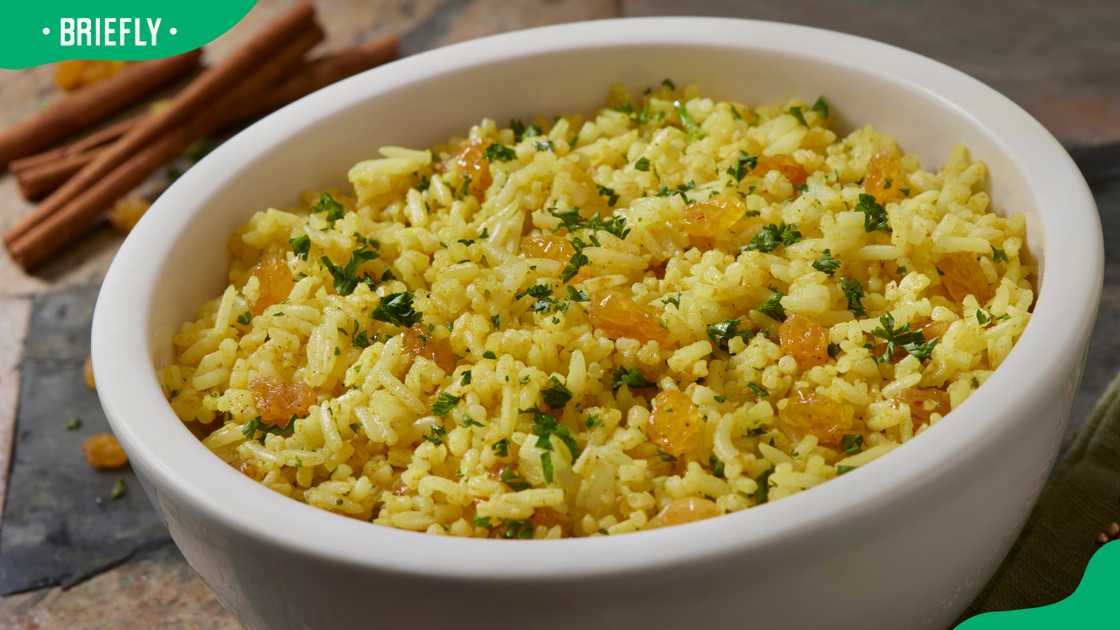 Yellow rice with raisins