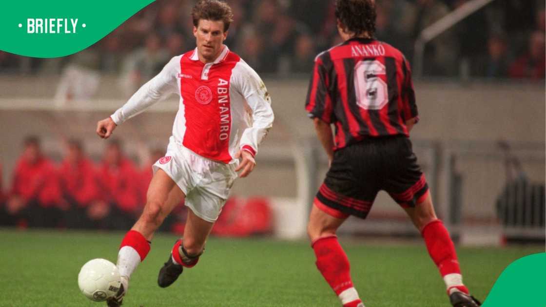 Michael Laudrup, Spartak Moscow, Dmitri Ananko. Michael Laudrup, Spartak Moscow, Dmitri Ananko.