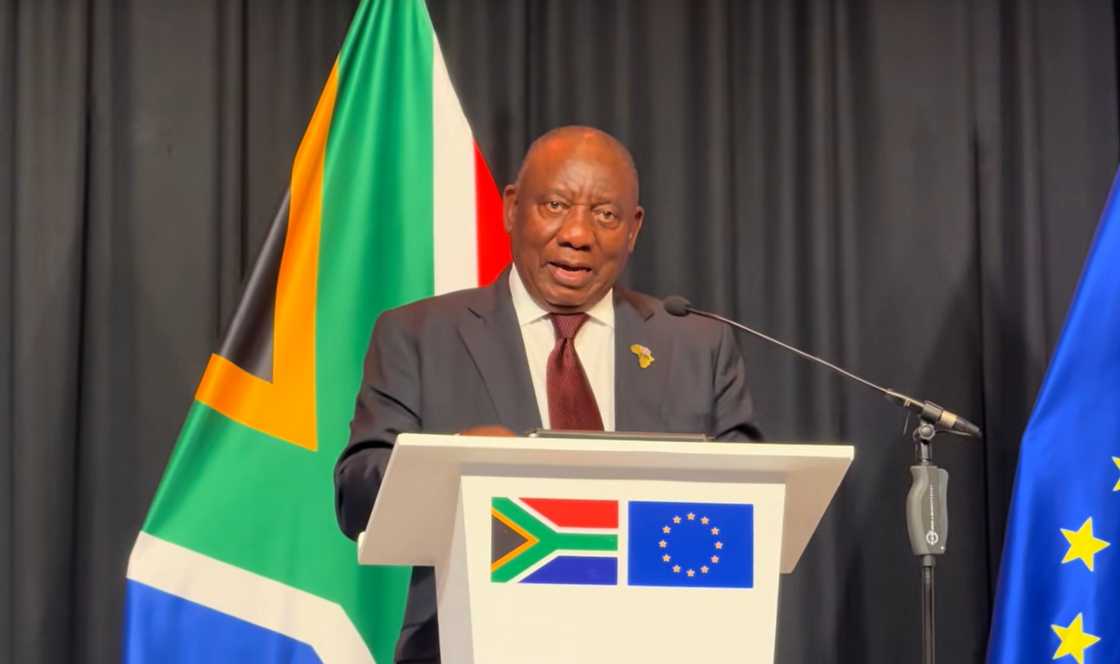 Some viewers were disappointed that the president did not take his gift Some viewers were disappointed that the president did not take his gift