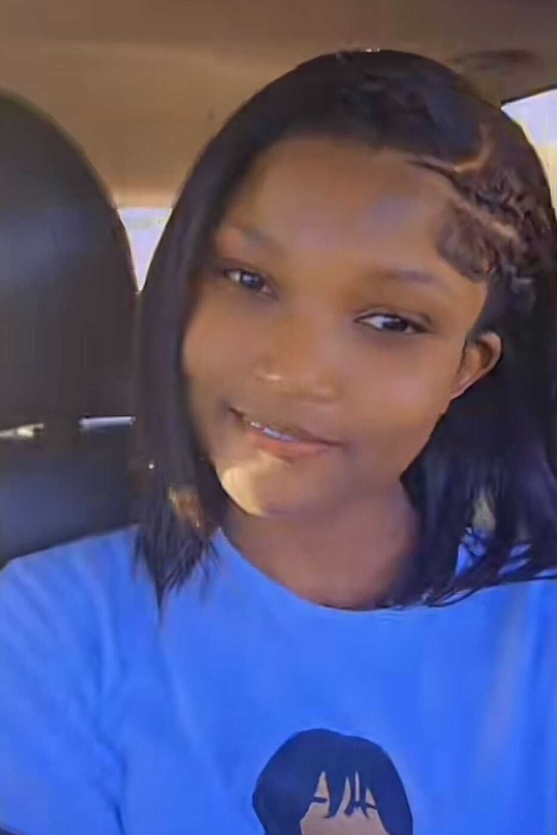 A young woman tried the Nicki Minaj Pose Challenge on a tripod, and it failed, leaving South Africans amused.