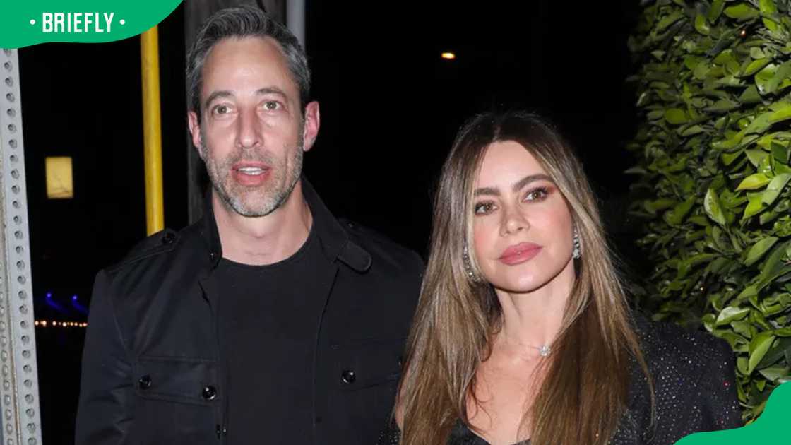 Justin Saliman and Sofia Vergara at Giorgio Baldi restaurant Justin Saliman and Sofia Vergara at Giorgio Baldi restaurant