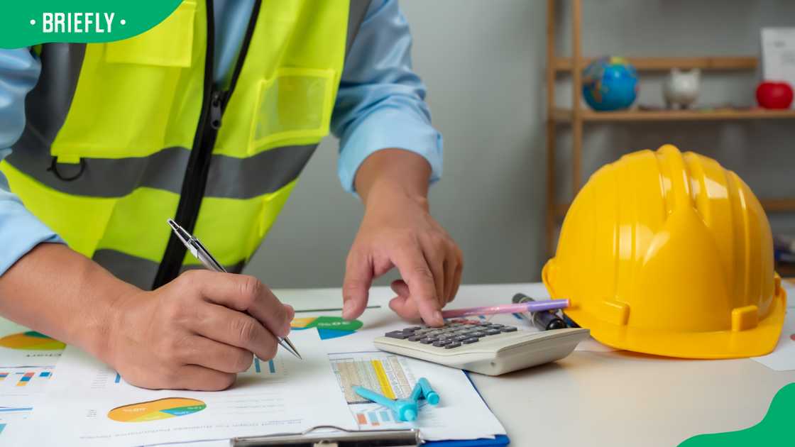 Quantity surveyor requirements