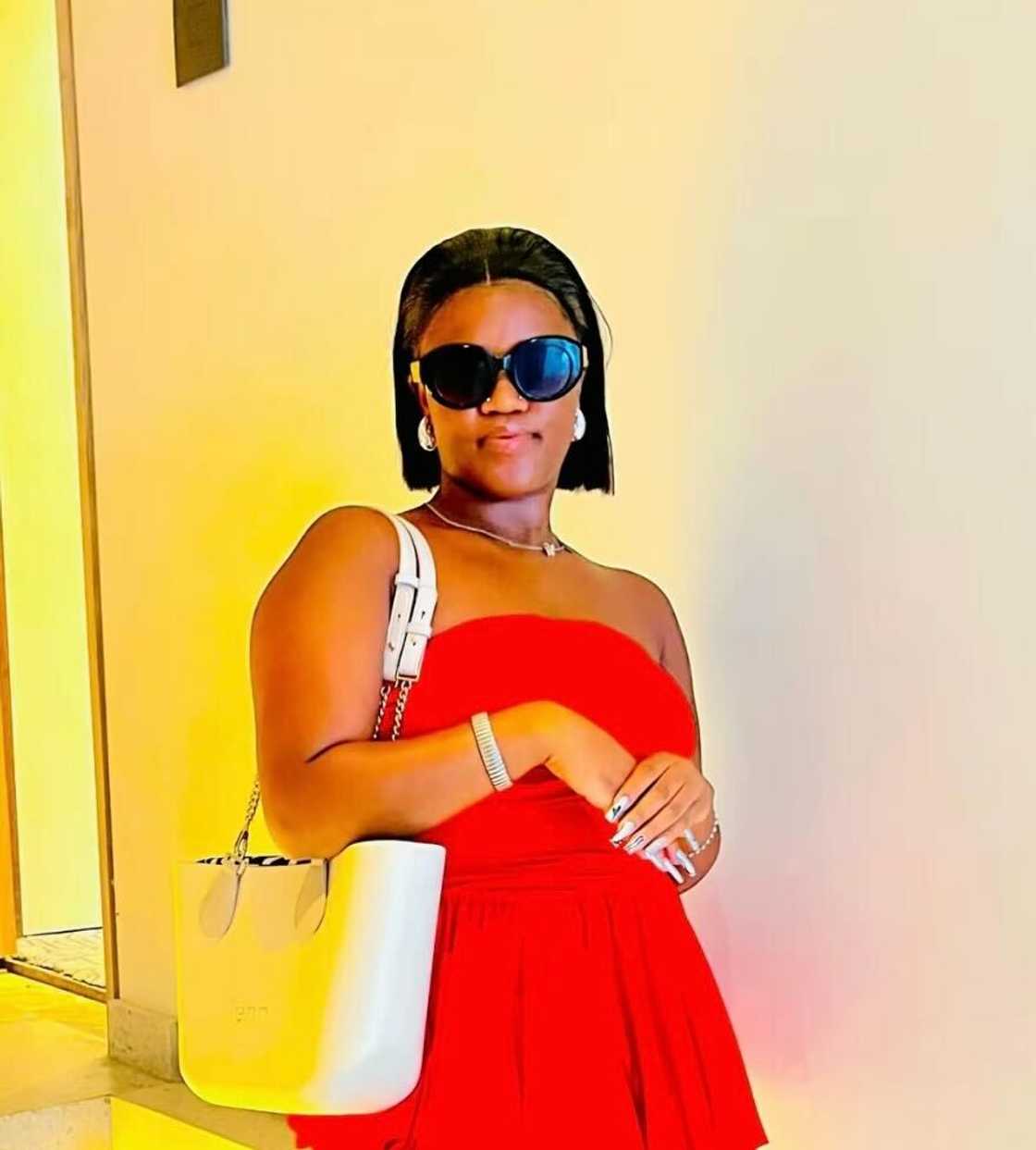 A young lady flexed how she tunred her shack into a stunning cosy home. A young lady flexed how she tunred her shack into a stunning cosy home.