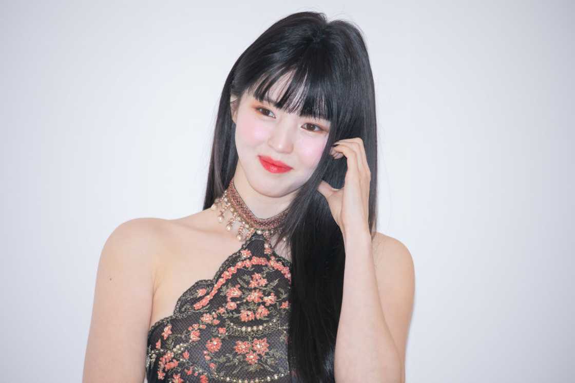 Han So-hee at the Dior Beauty Holiday Pop-Up Store photo call event Han So-hee at the Dior Beauty Holiday Pop-Up Store photo call event