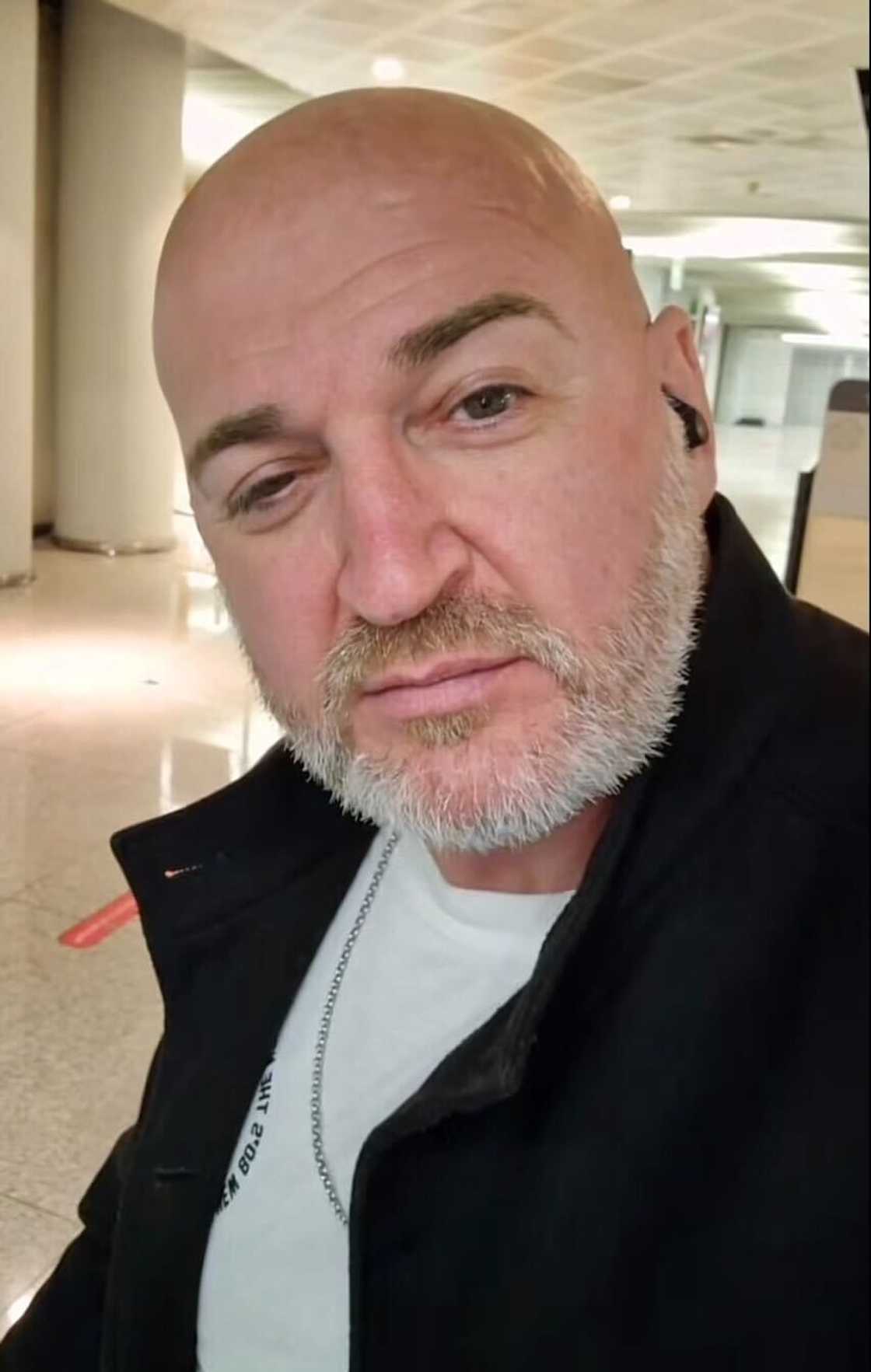 A European tourist was amazed by the South African mall and expressed his views. A European tourist was amazed by the South African mall and expressed his views.