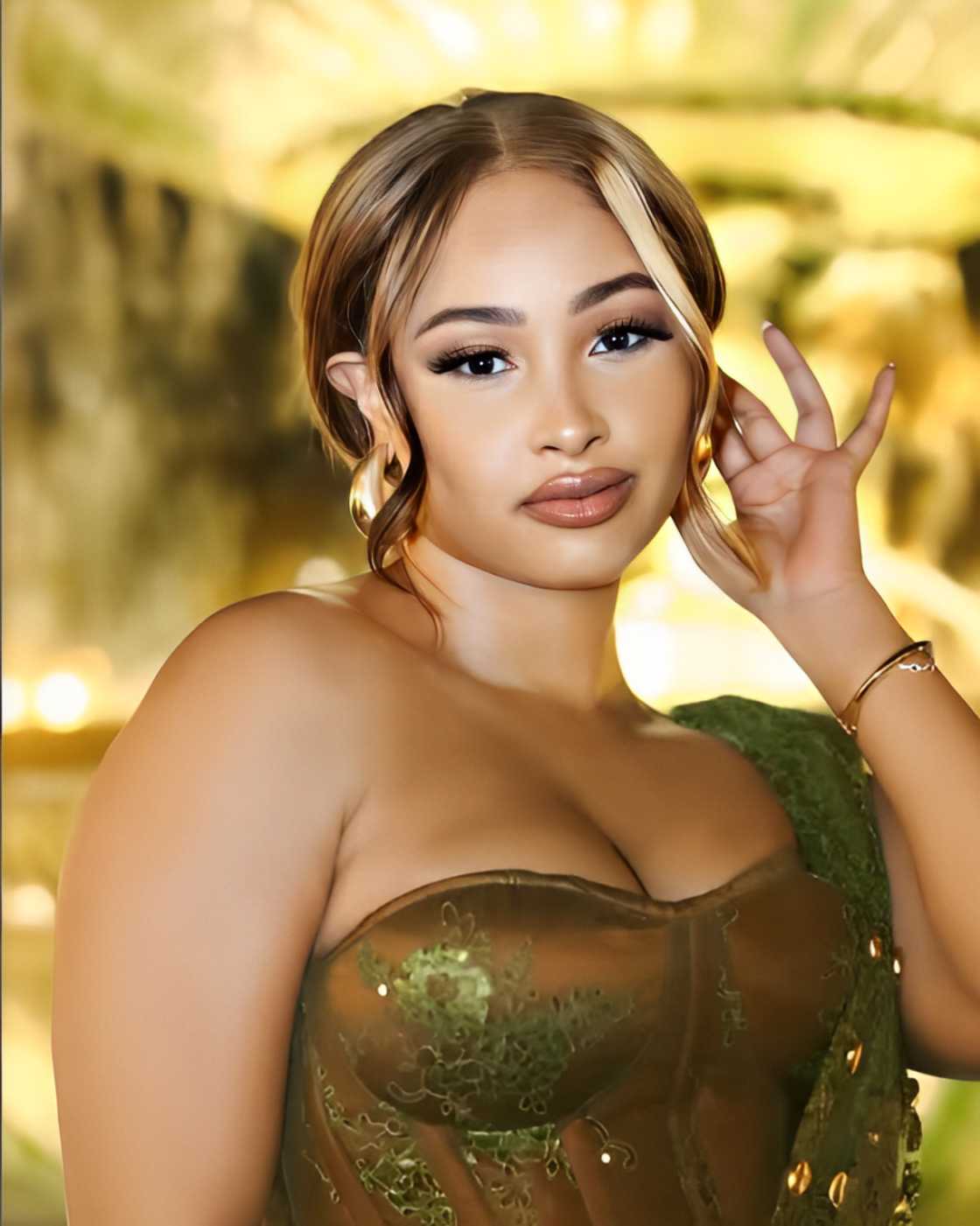 Tessa revealed some film industry secrets Tessa revealed some film industry secrets