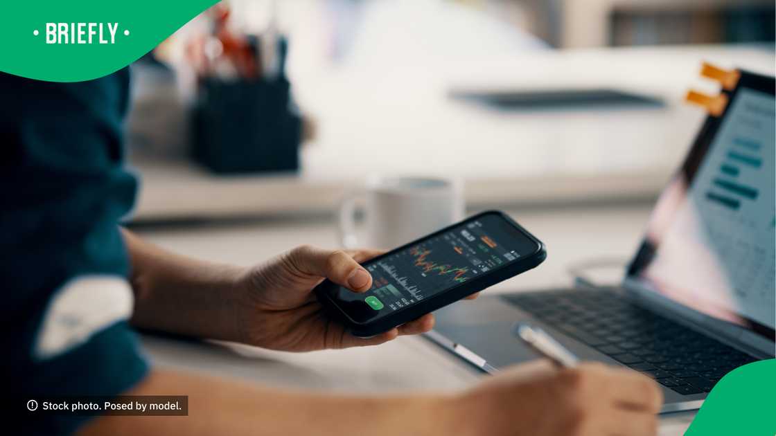 People across Mzansi are looking for ways to make extra cash People across Mzansi are looking for ways to make extra cash