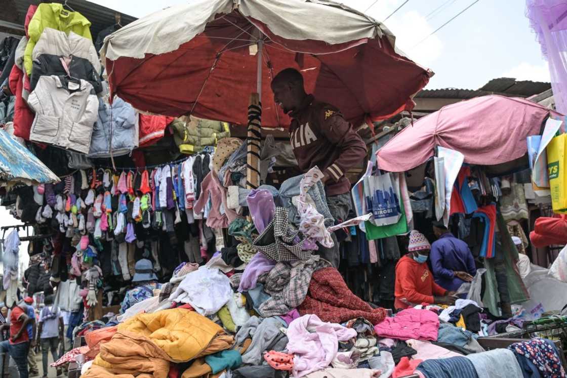 Vendors are no longer in plain sight at Dunusa Vendors are no longer in plain sight at Dunusa
