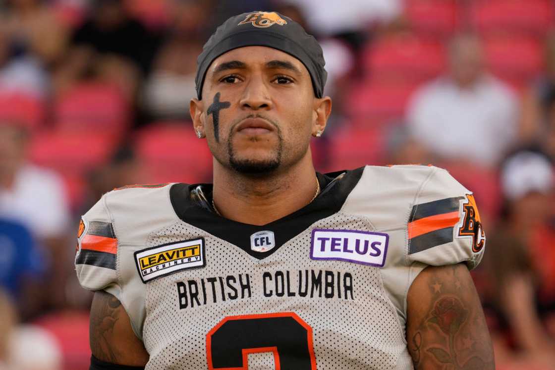 Vernon Adams Jr. Vernon Adams Jr.