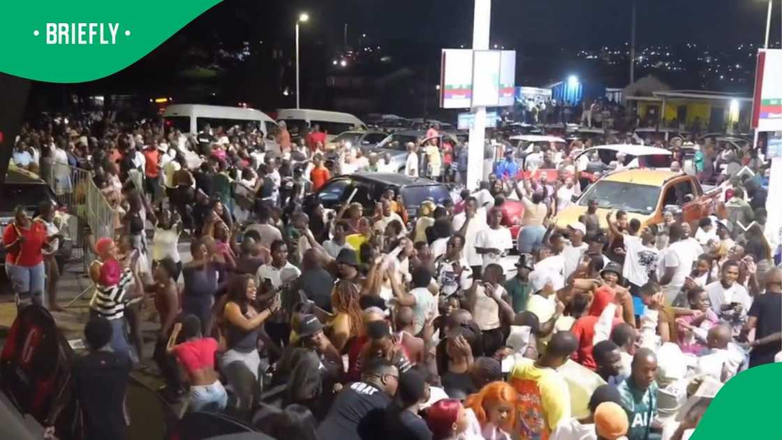 The screenshot captured the moment the results were released at midnight