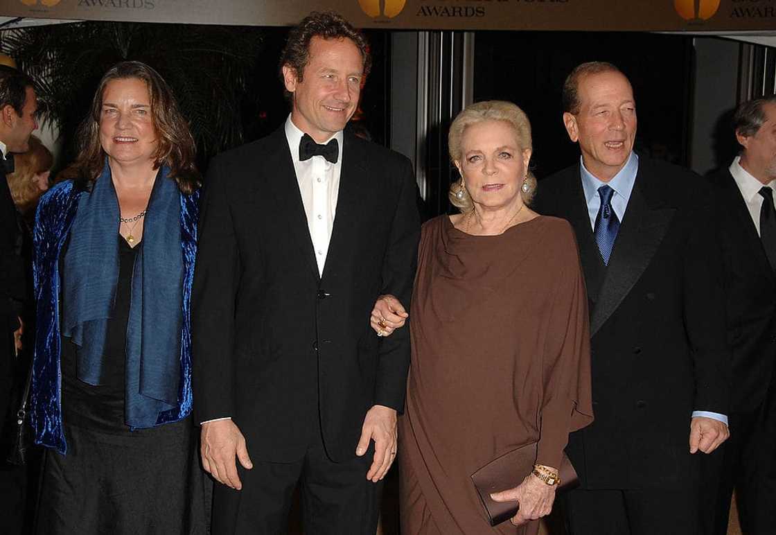 How old was Lauren Bacall when Bogart died? How old was Lauren Bacall when Bogart died?