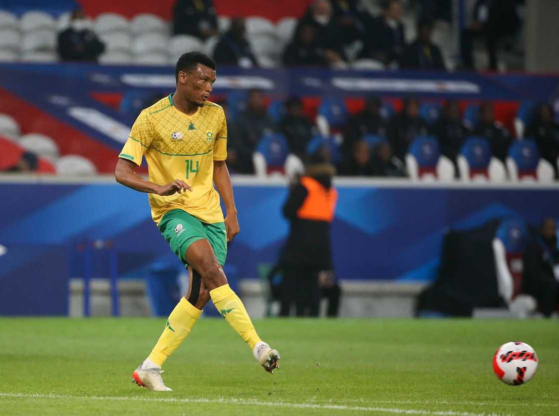 Mothobi Mvala about to stop a ball Mothobi Mvala about to stop a ball
