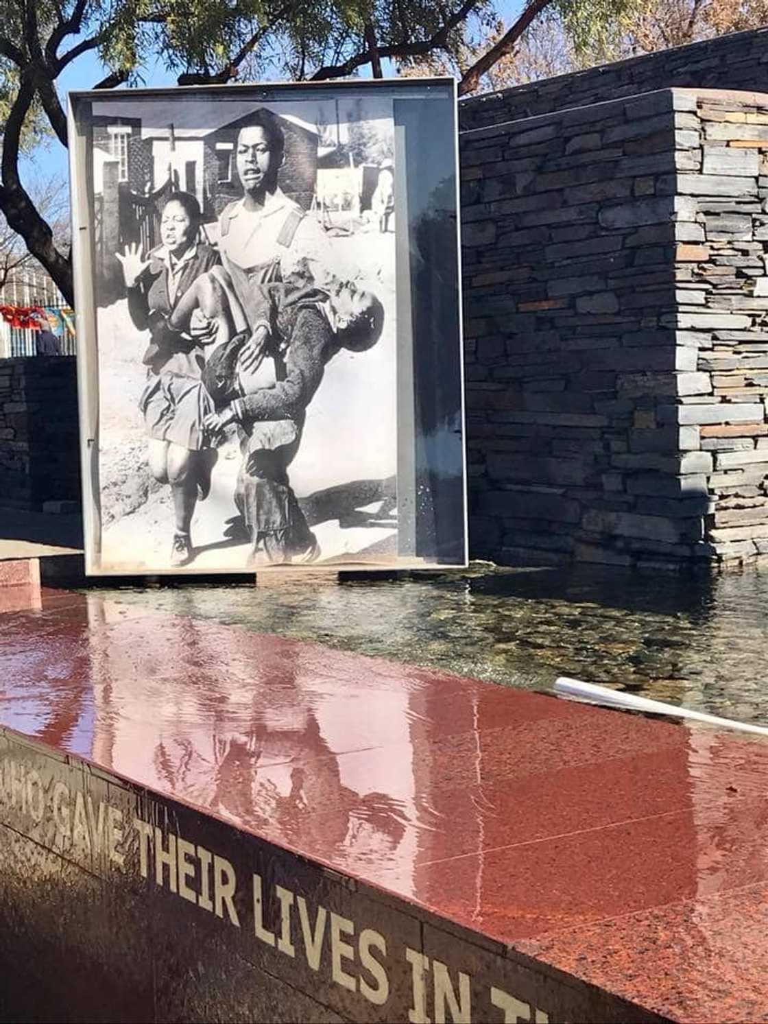 Hector Pieterson Soweto Uprising Hector Pieterson Soweto Uprising