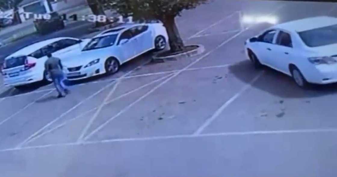 Video, 2 Men, Hijack, Lexus, Hostage, Mzansi