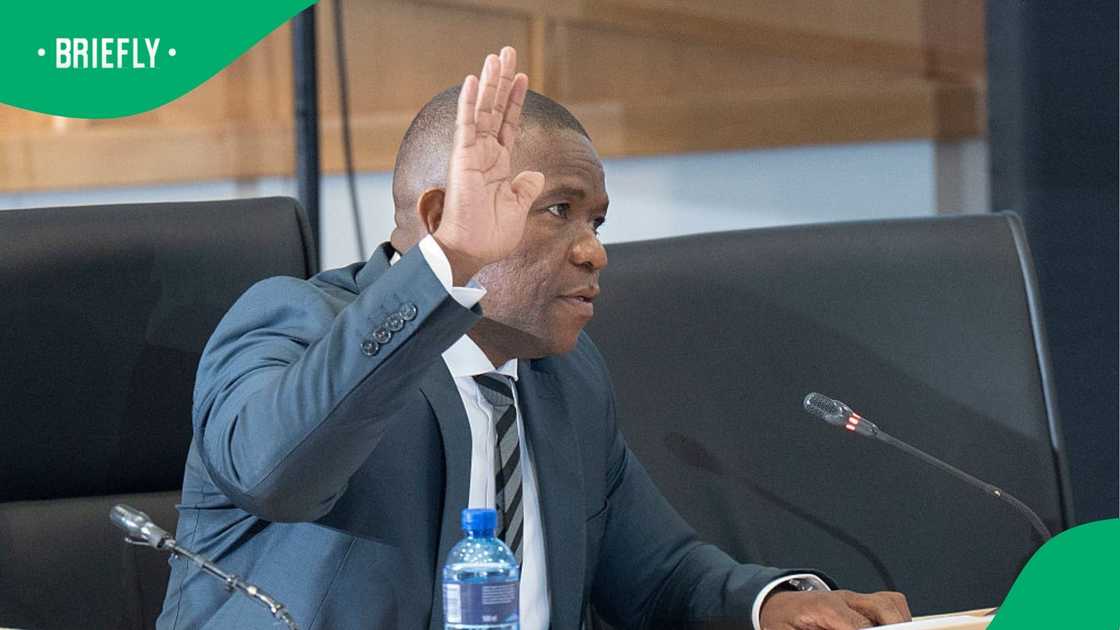 KZN's Provincial Commissioner of Police, Lieutenant-General Nhlanhla Mkhwanazi, testifies at the Madlanga Commission of Inquiry. KZN's Provincial Commissioner of Police, Lieutenant-General Nhlanhla Mkhwanazi, testifies at the Madlanga Commission of Inquiry.