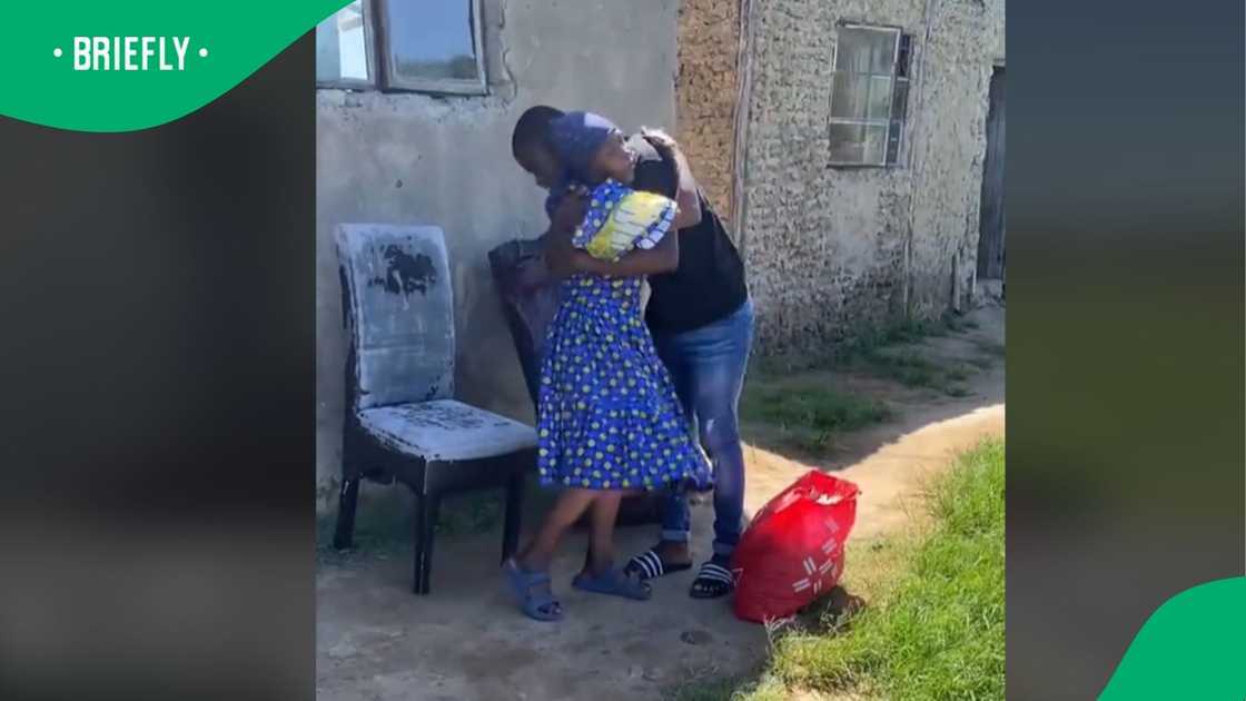 Young man shares post of his departure from home. Young man shares post of his departure from home.