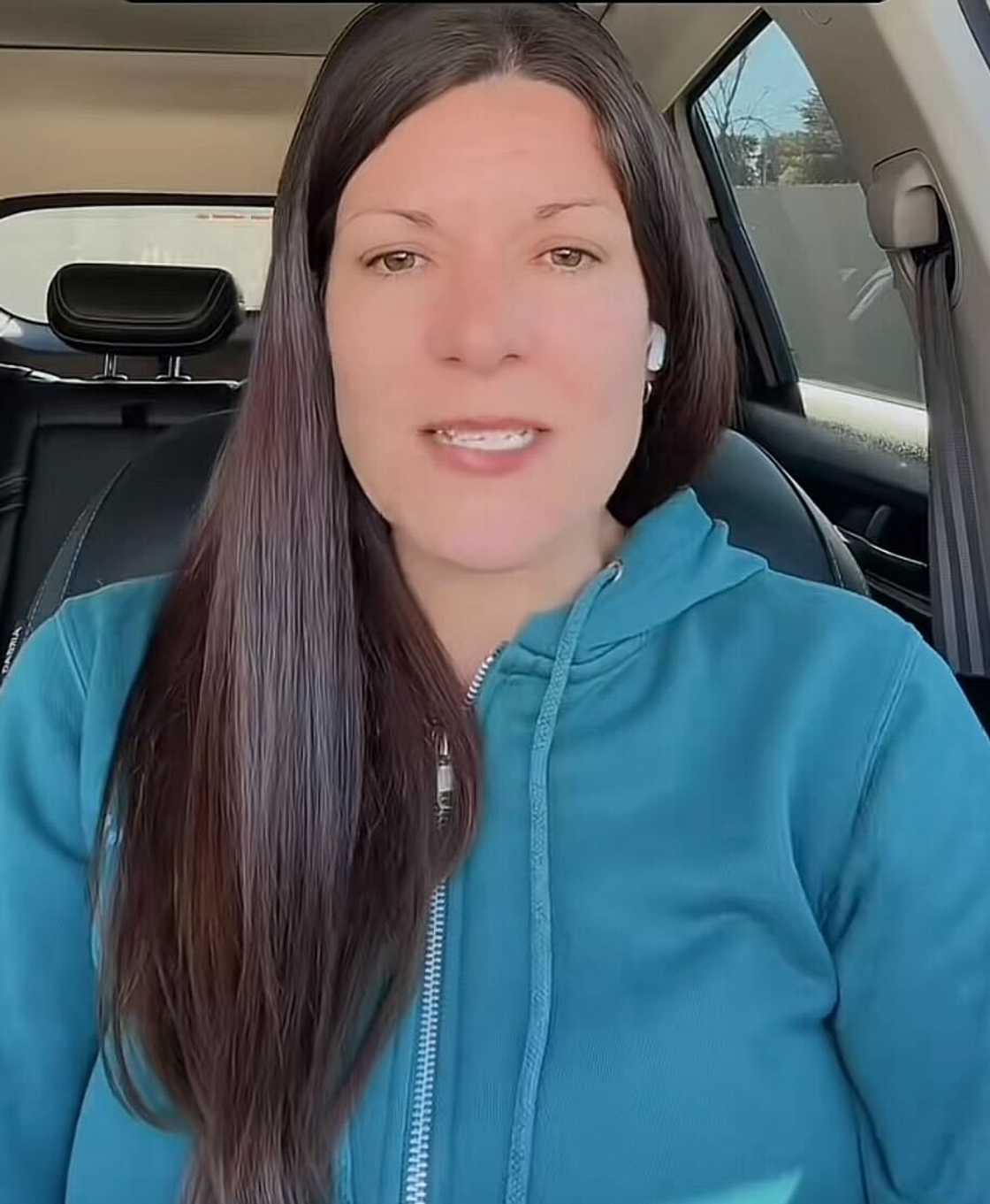 A Canadian woman crashed out in a TikTok video after being shocked by 10 speeding fines she received in South Africa.