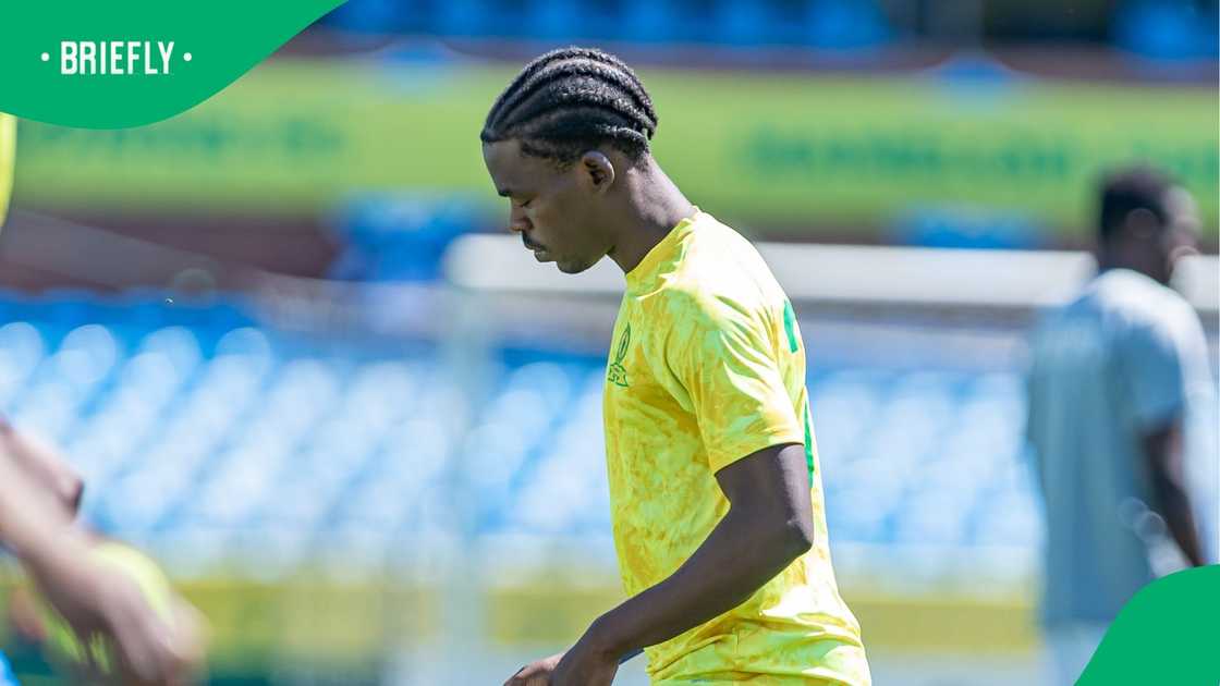 FC Saint-Eloi Lupopo, Katlego Ntsabeleng, Mamelodi Sundowns.