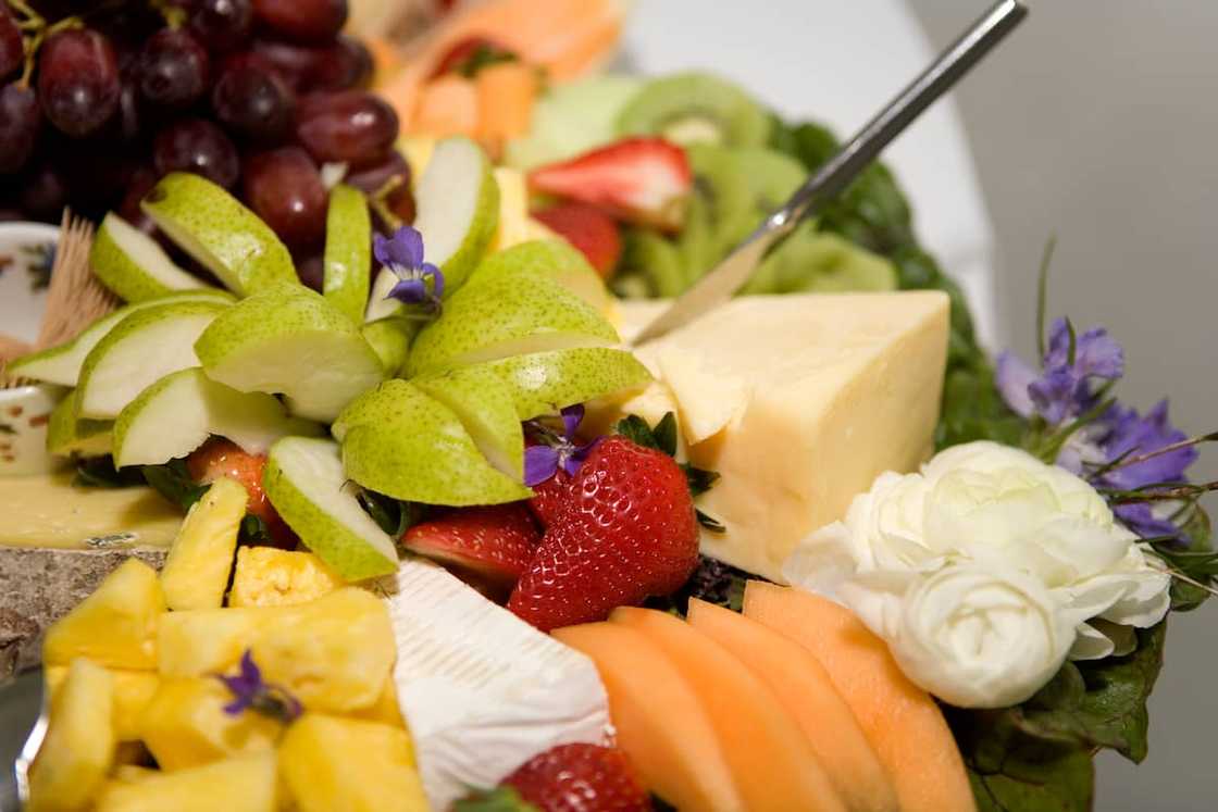 Cheese and fruit platter ideas