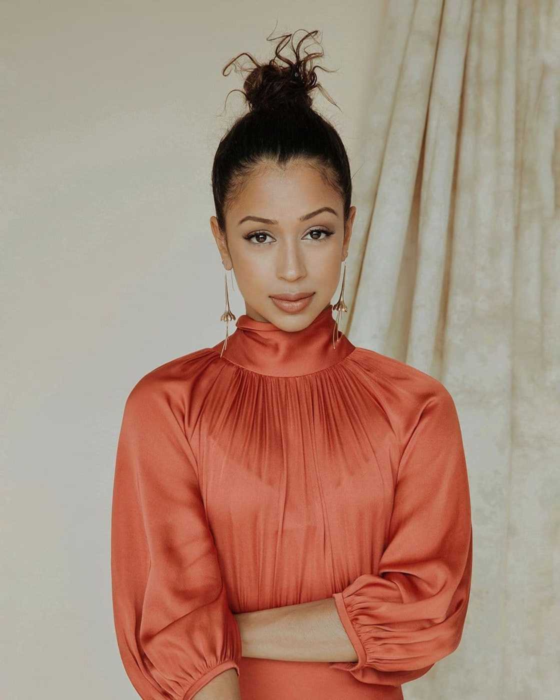 Liza Koshy bio Liza Koshy bio