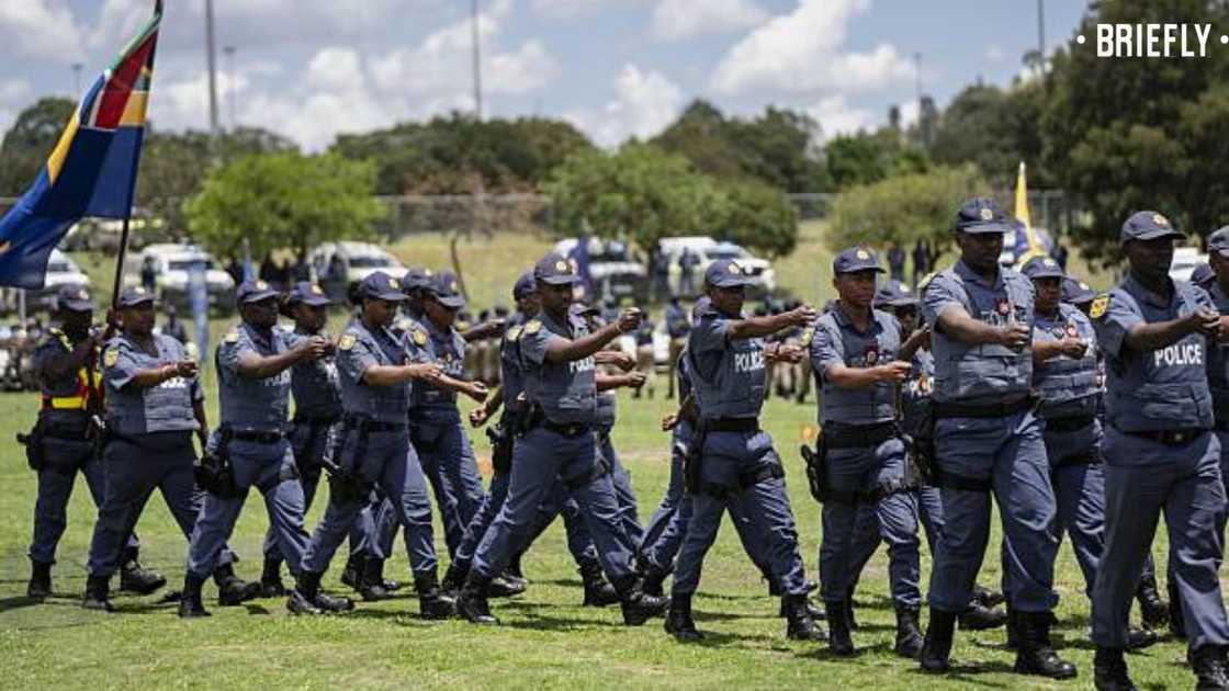 SAPS officers