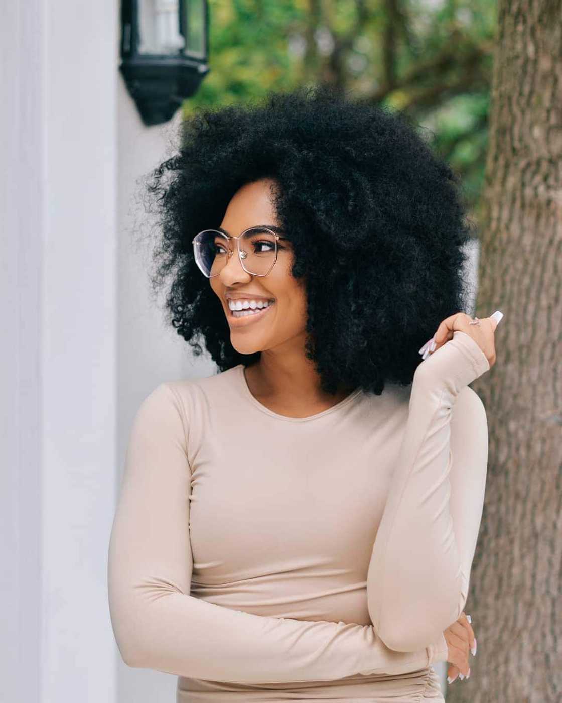 Who is the most beautiful woman in South Africa? Top 10 stunning women! Who is the most beautiful woman in South Africa? Top 10 stunning women!