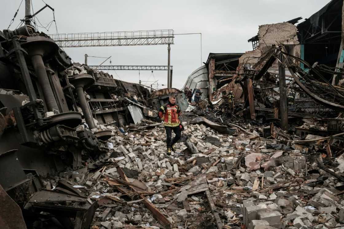 Russian forces are striking out along the entire frontline of Ukraine Russian forces are striking out along the entire frontline of Ukraine