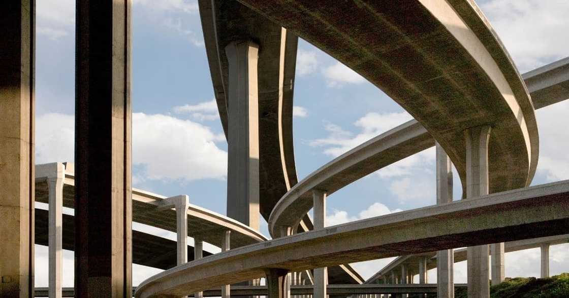 South Africa's busiest highways to get R300m bridge and makeover South Africa's busiest highways to get R300m bridge and makeover