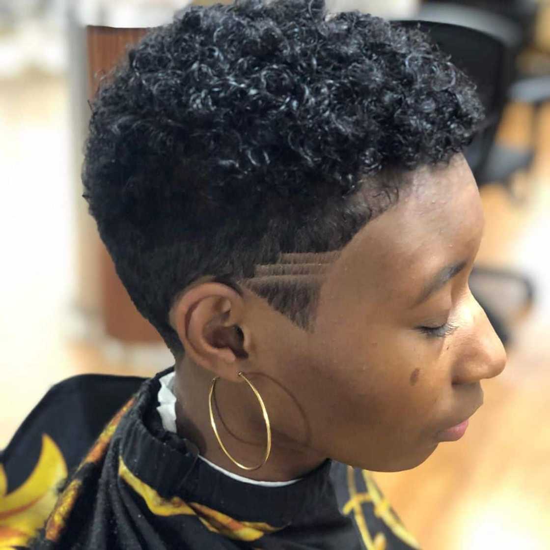 25 Cute short curly hairstyles for black women to try in 2020 25 Cute short curly hairstyles for black women to try in 2020