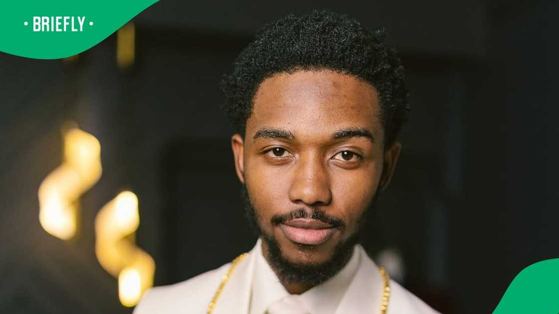 Sweet Guluva shows off his football skils